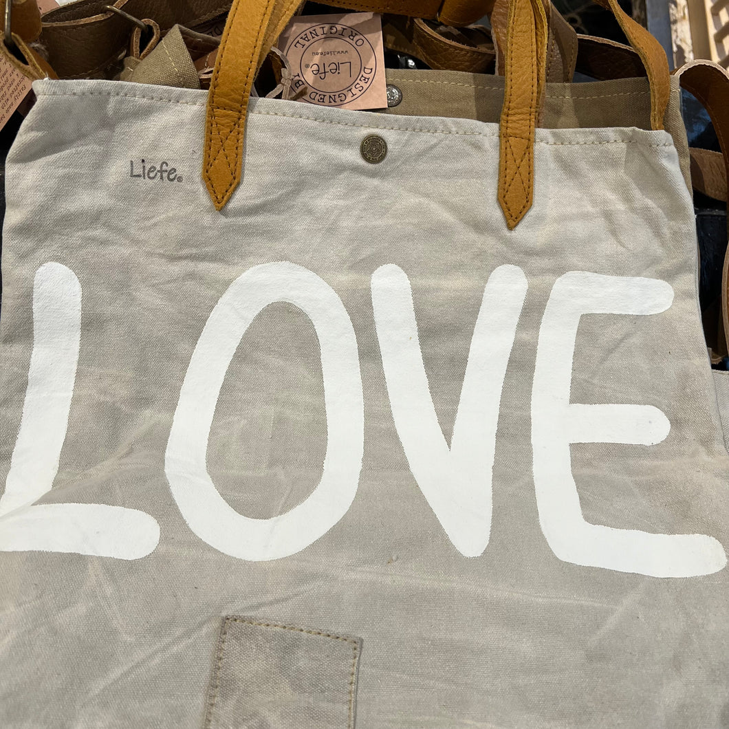 Bucket bag LOVE