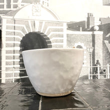 Afbeelding in Gallery-weergave laden, Handgemaakte bowl
